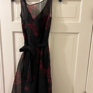 Like new Ann Taylor size 4 lined dress